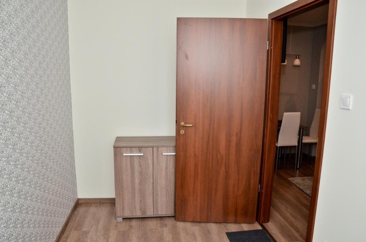 Media Panzio Es Apartmanhaz Hajduszoboszlo Bagian luar foto